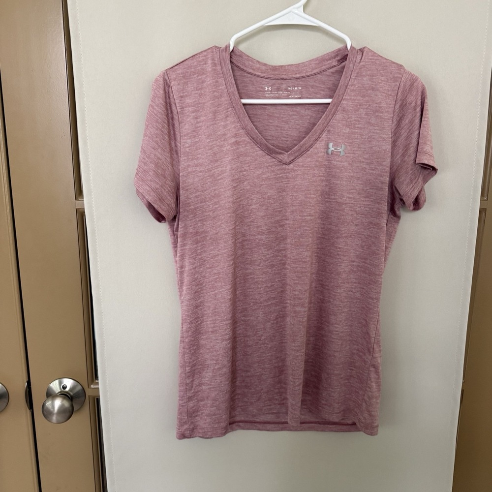 Under Armour Womens Medium Pink Loose Fit Short Sleeve V-Neck Athletic T-Shirt